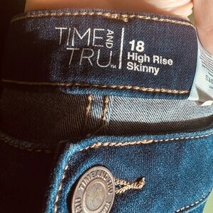Time and Tru Women's High Rise Jeans - Deep Blue